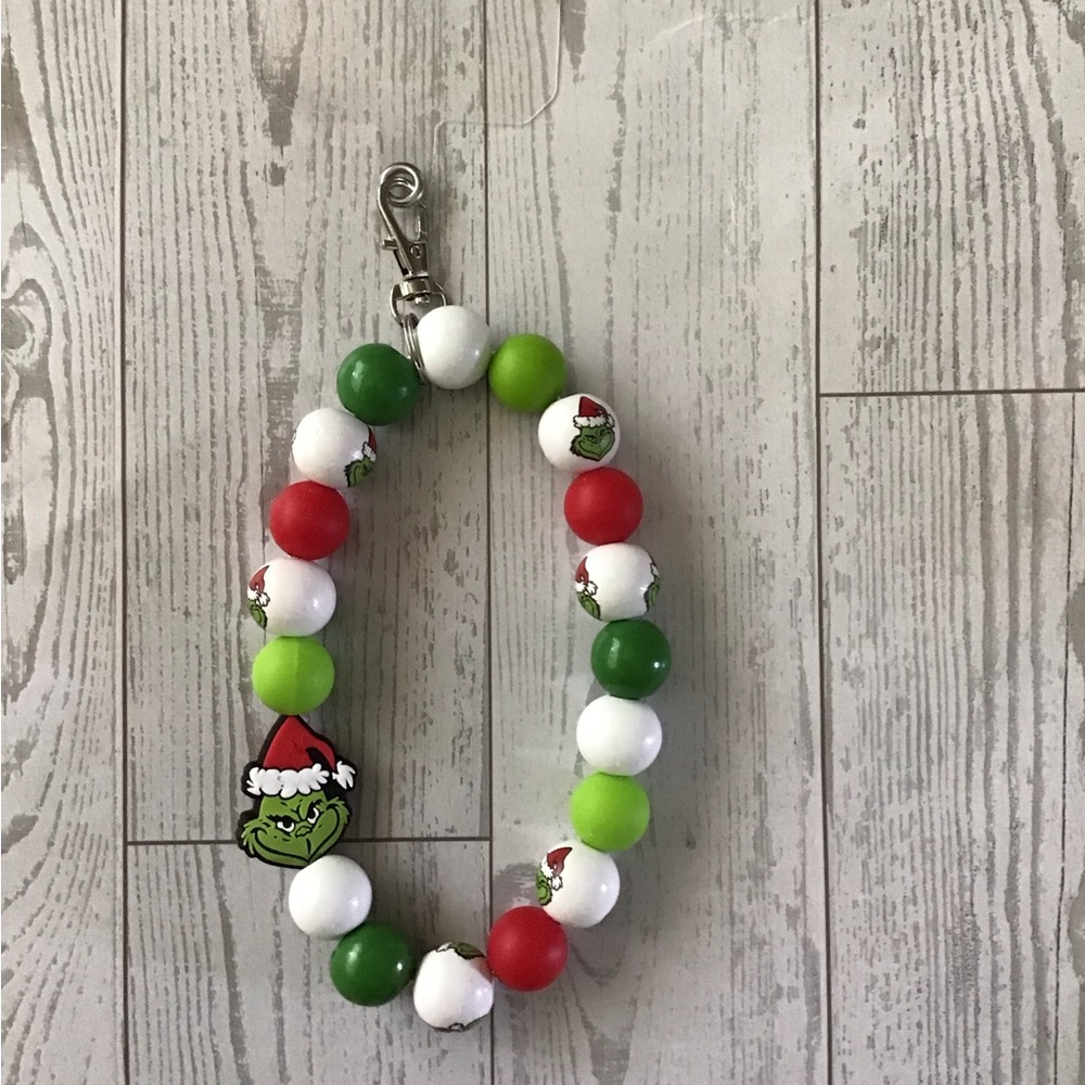 Grinch-Themed Phone Wristlet